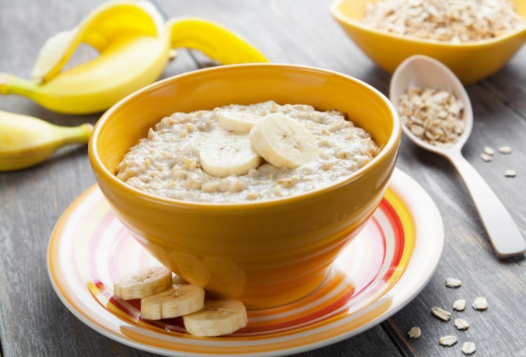 https://www.dgdental.com/blog/wp-content/uploads/bowl-of-oatmeal-with-slices-of-banana-1024x695.jpg